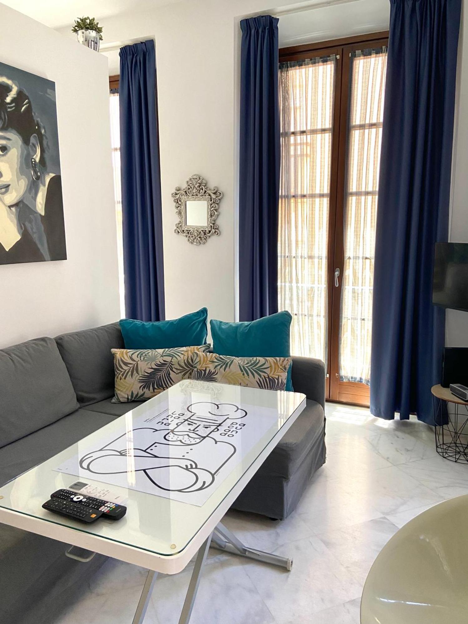 Apartamento En El Centro De Málaga Kültér fotó